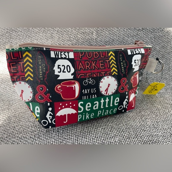 CHALOU Seattle Themed Cosmetic Bag - Black and Red - Picture 15 of 16